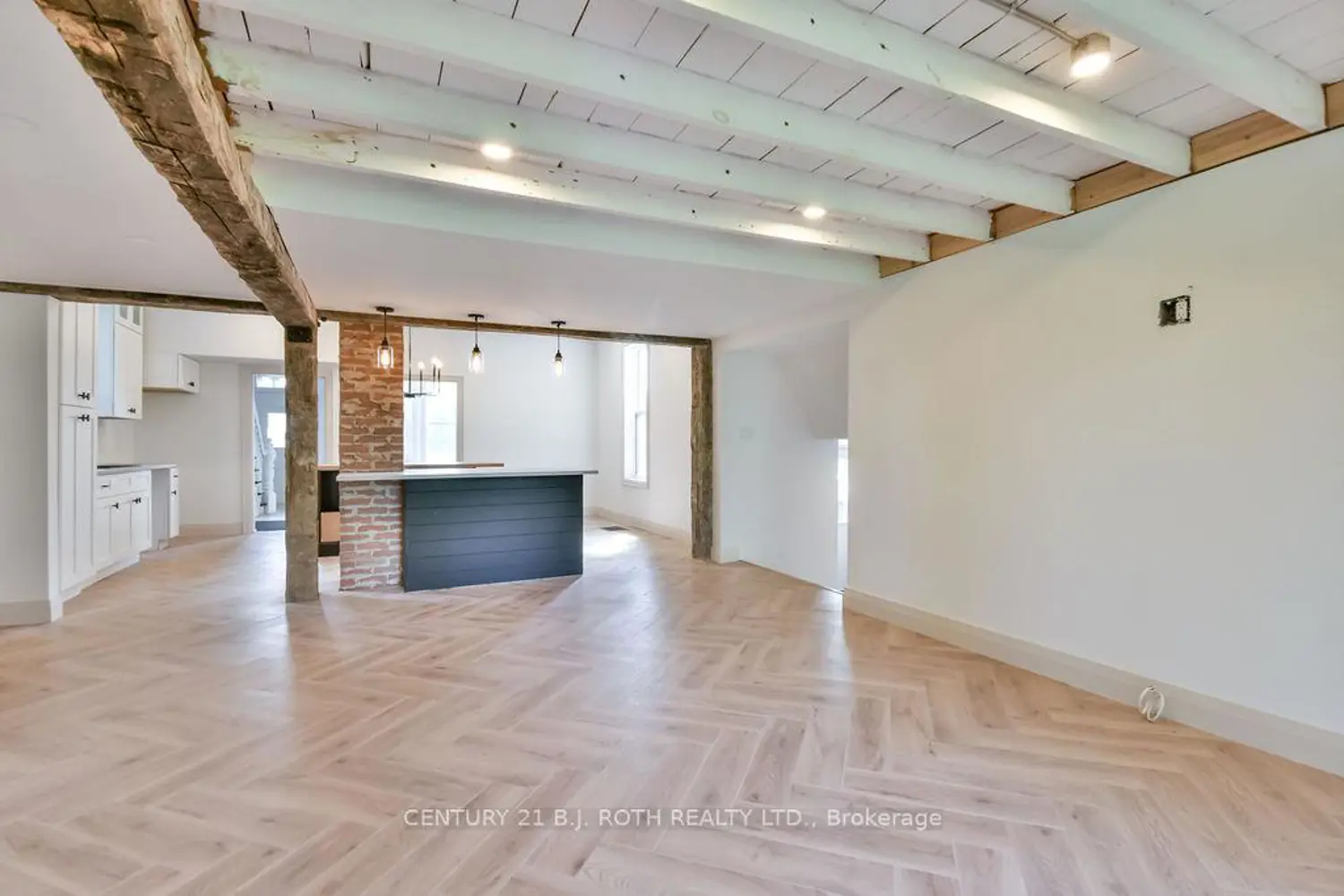 Additional image 7 of 1998 Old Barrie Road