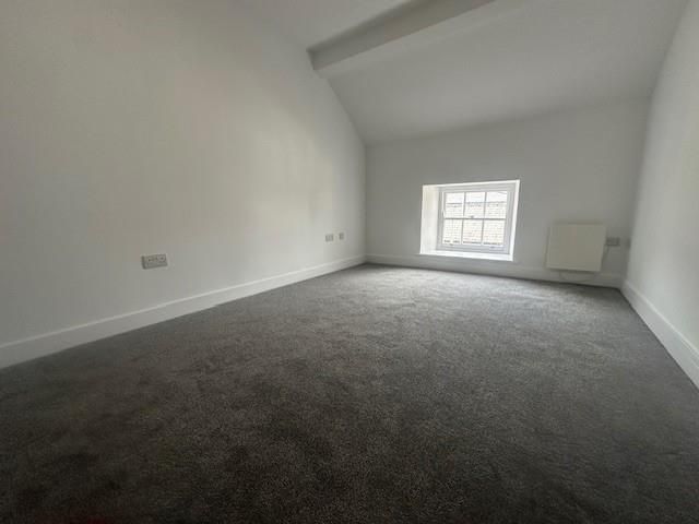 Additional image 4 of 2 bed flat to rentMarket Street, Pontypool NP4