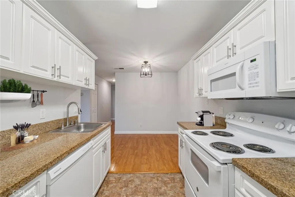 Additional image 25 of 1265 Kendall Dr Unit 221, San Bernardino, CA 92407