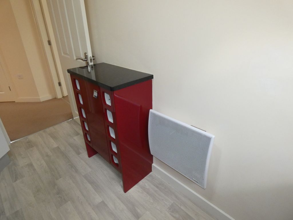 2 bed flat to rentHighlander Drive, Donnington TF2 photo 4