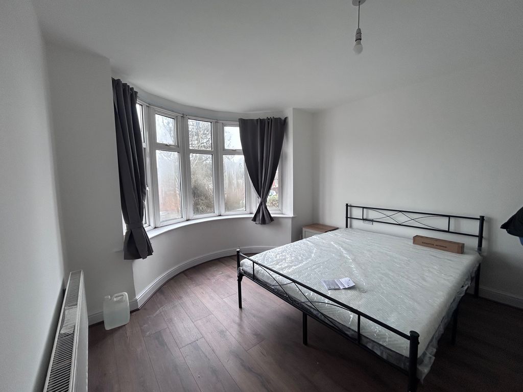 Additional image 6 of 6 bed property to rentMilton Road, Luton LU1