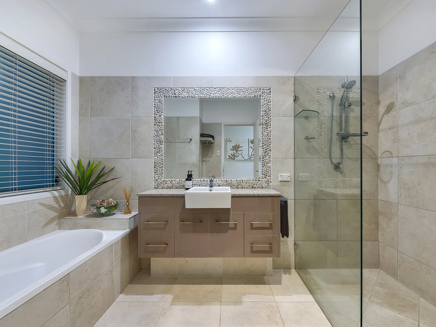 Additional image 18 of 1/680 Jesmond Road, Fig Tree Pocket QLD 4069