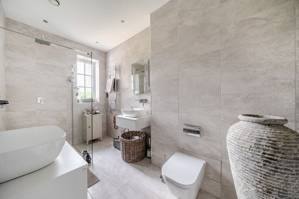 Additional image 22 of 5 bed detached house to rentPelling Hill, Old Windsor, Windsor SL4