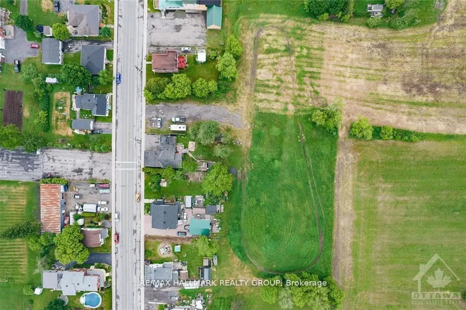 Additional image 13 of 3748 Champlain Street 4