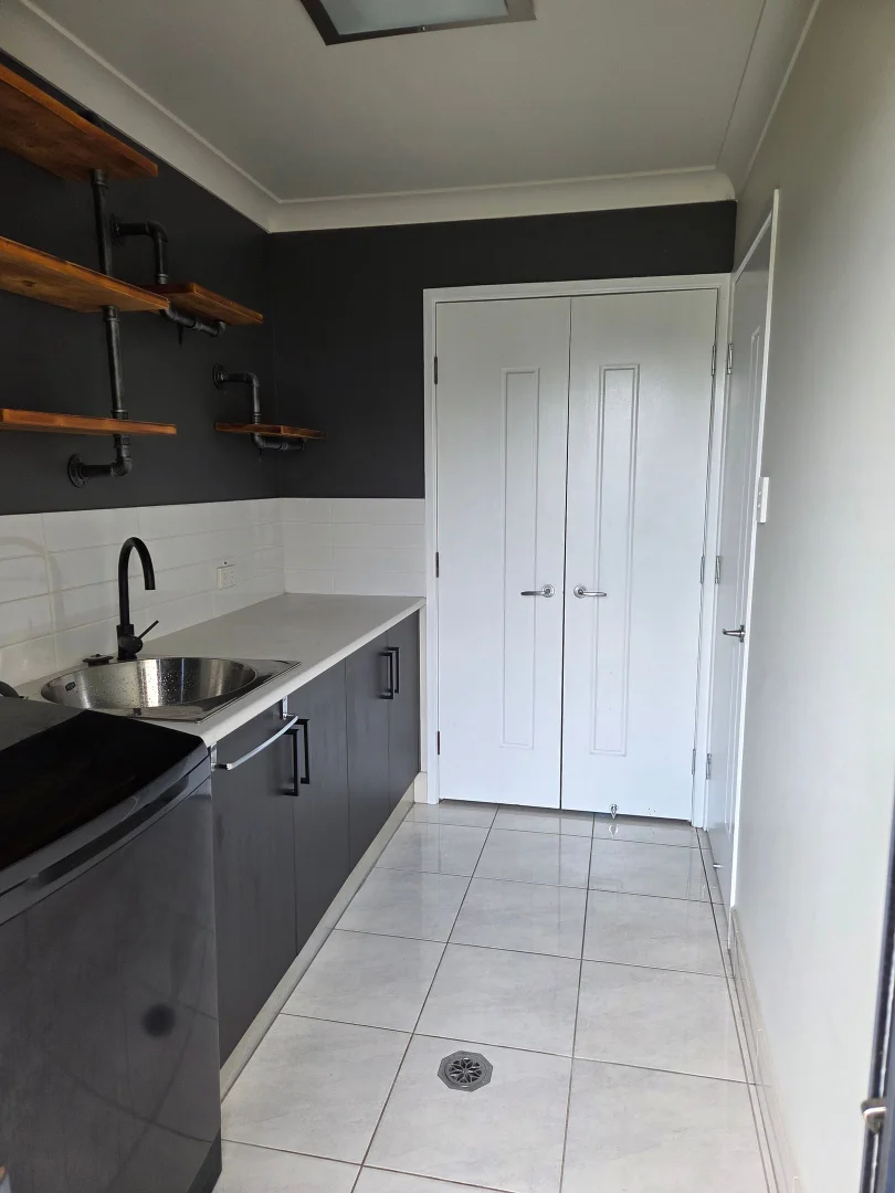 Additional image 30 of 28 Mayfair Drive, Emerald QLD 4720