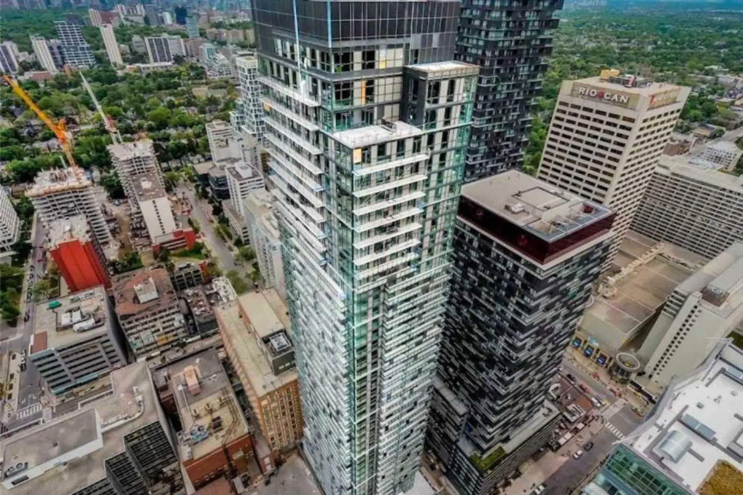 Additional image 15 of 39 Roehampton Avenue 1204