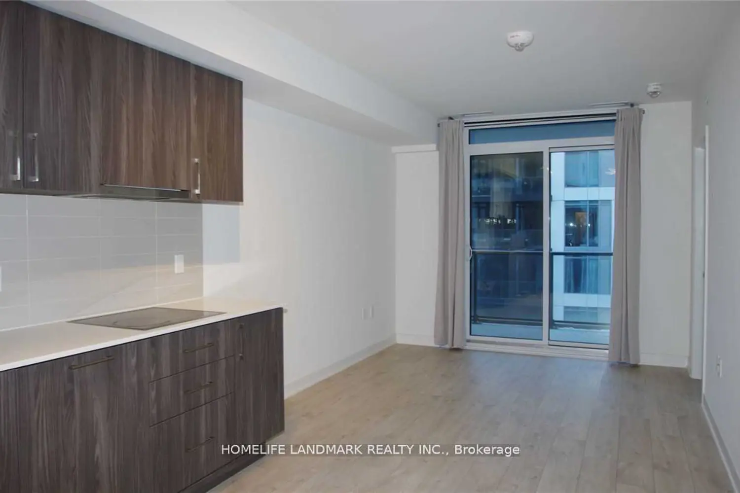 Additional image 7 of 27 Bathurst Street 1113