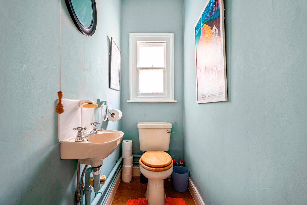 Additional image 5 of 6 bed semi-detached house to rentConduit Road, Bedford MK40
