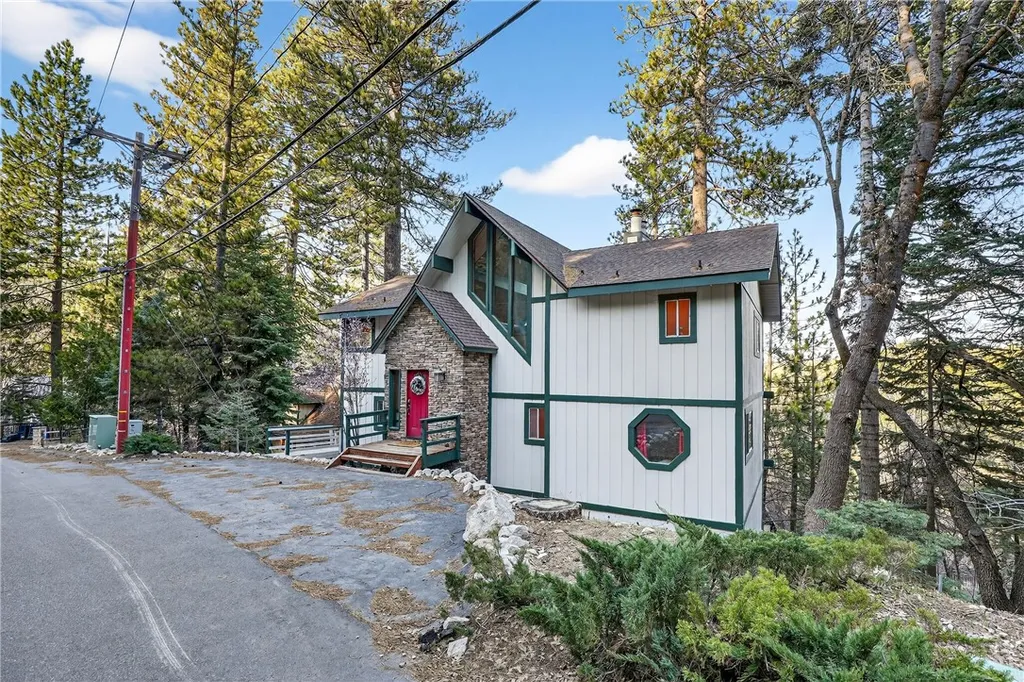 Additional image 67 of 26633 Thunderbird Dr, Lake Arrowhead, CA 92352