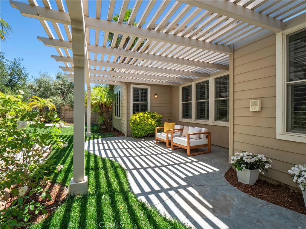 Additional image 104 of 25679 Smoketree Ln, Valencia, CA 91381