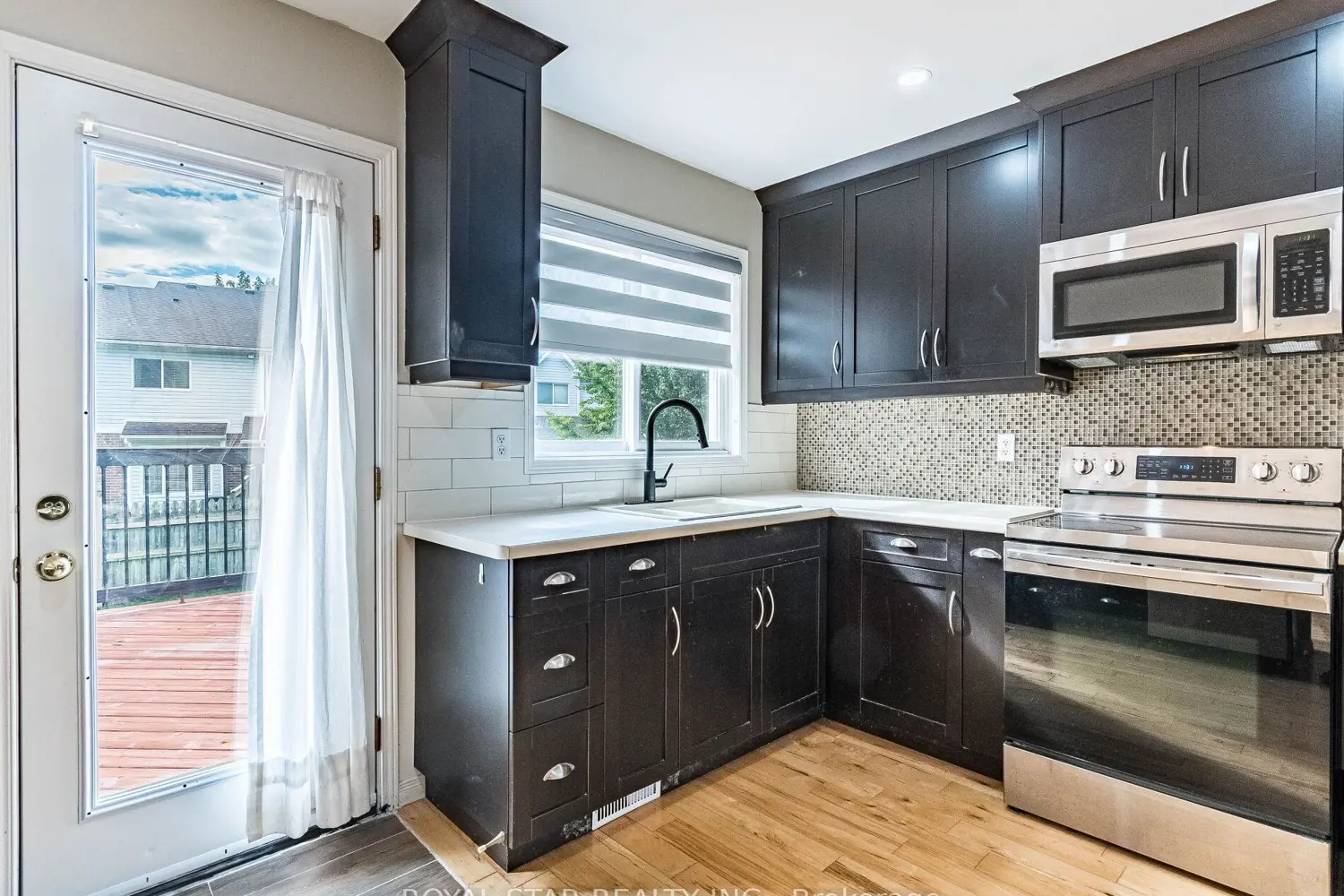 Additional image 7 of 18 Woodside Square