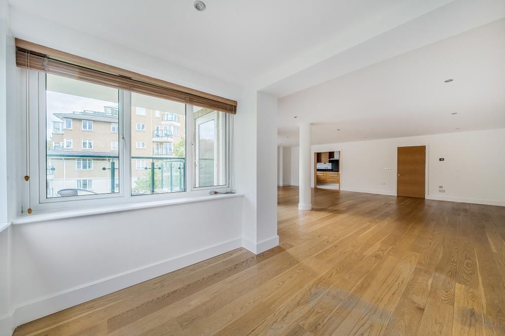 Additional image 5 of 3 bed flat to rentStrand Drive, Richmond TW9