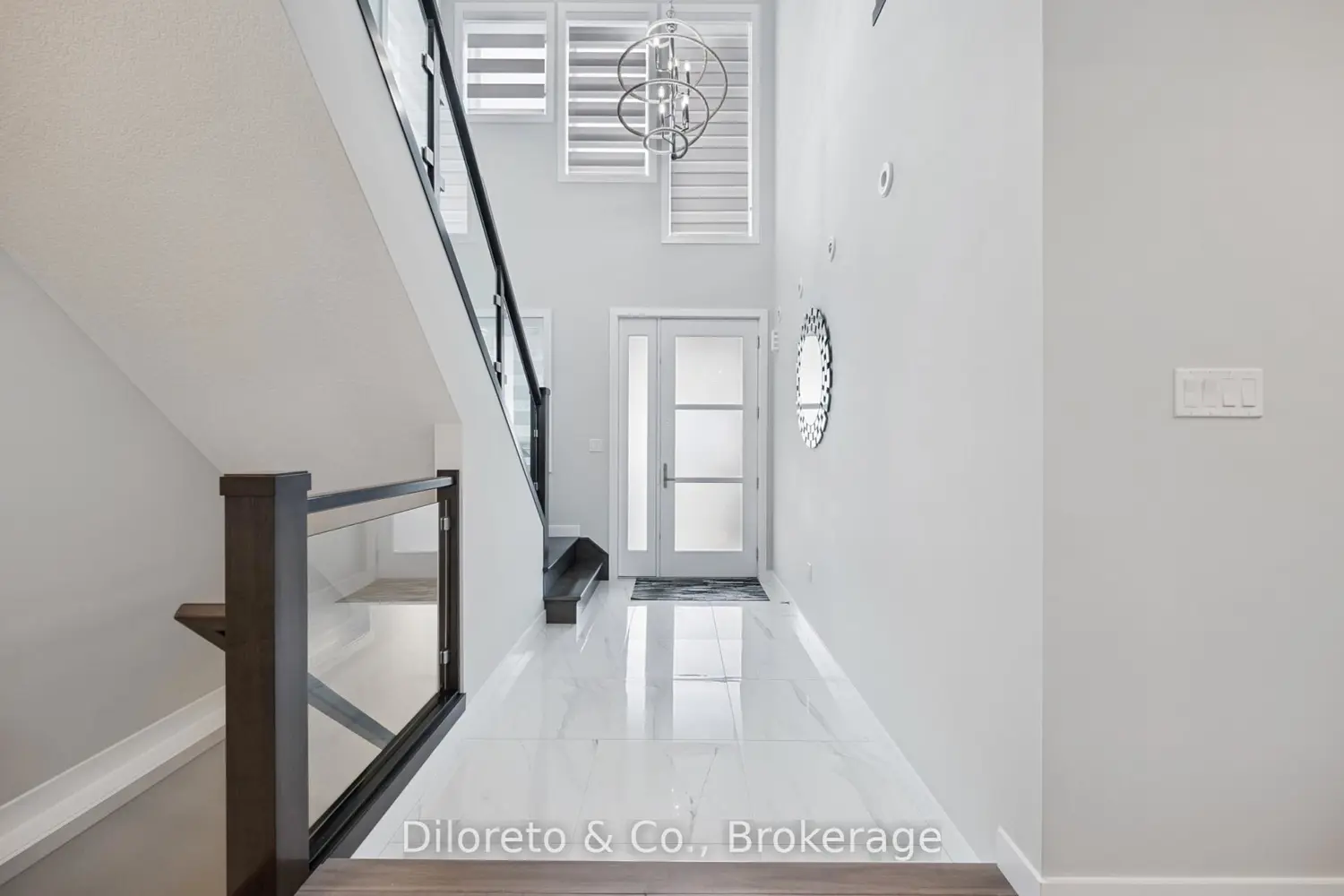 8 Ryder Avenue photo 4