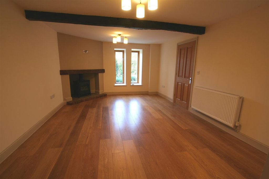 Additional image 8 of 3 bed barn conversion to rent1 Greenhill Farm Barns, Hallow, Worcester WR2