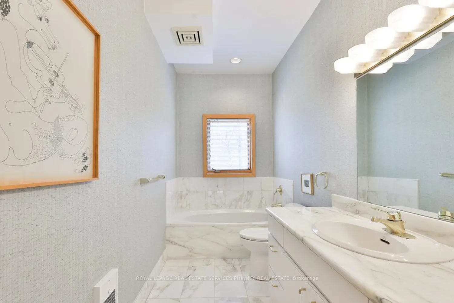 Additional image 12 of 937 Whittier Crescent