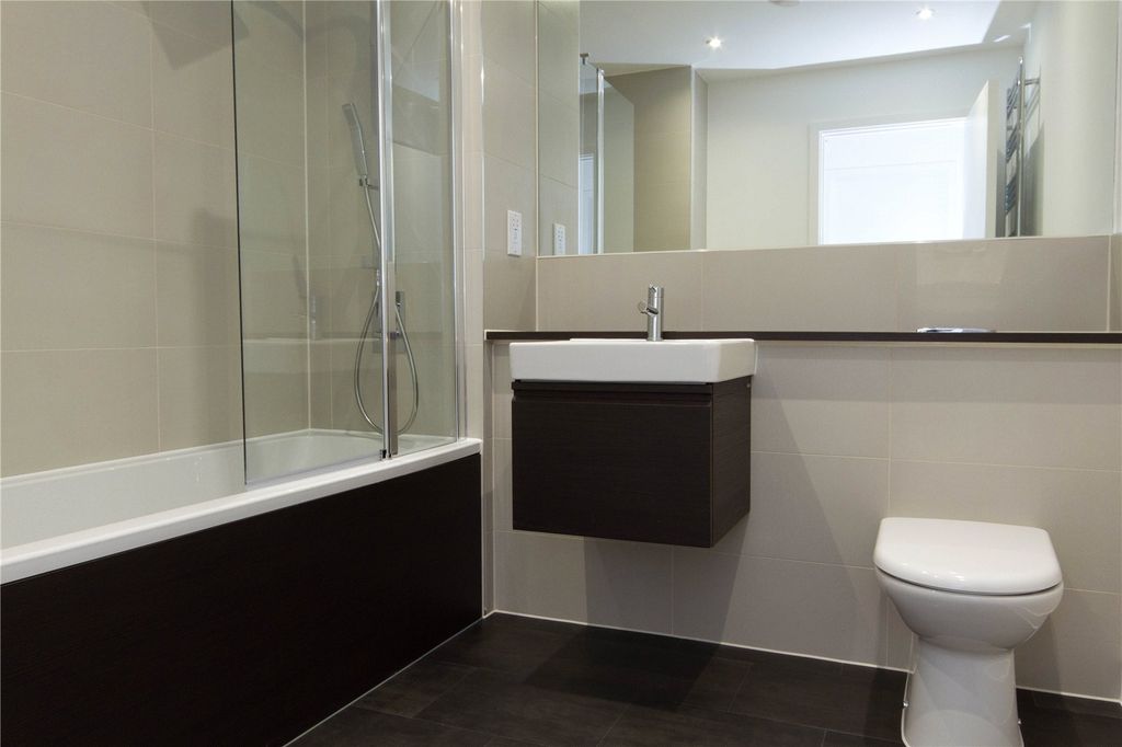 Additional image 8 of 4 bed town house to rentFowler Avenue, Trumpington, Cambridge, Cambridgeshire CB2