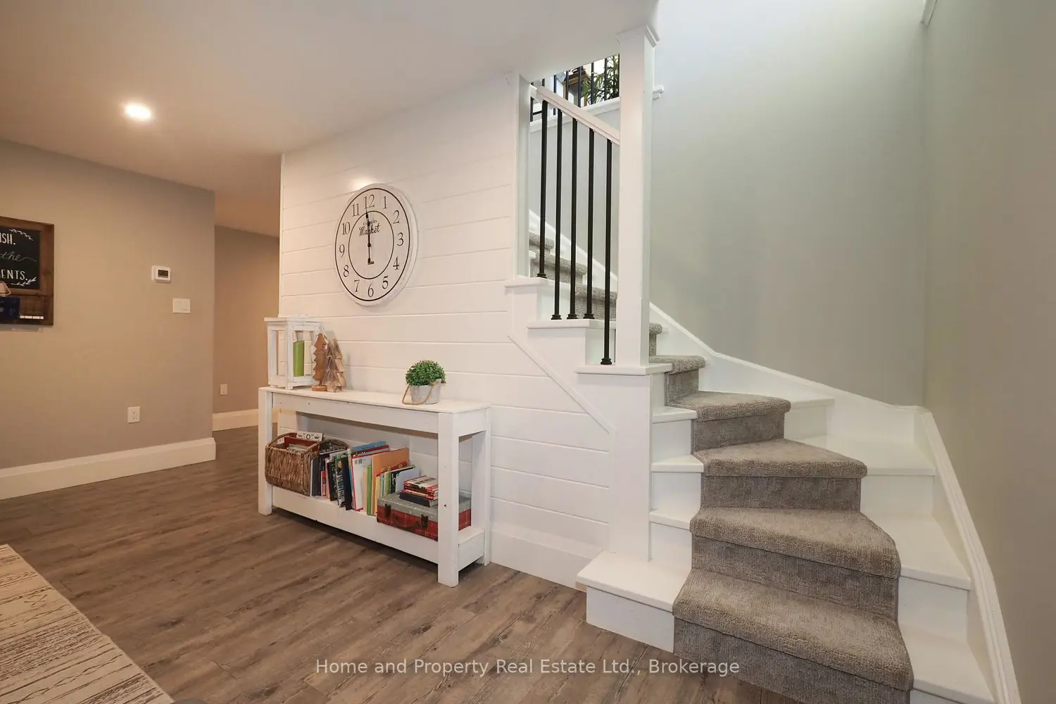 Additional image 6 of 5434 7Th Line