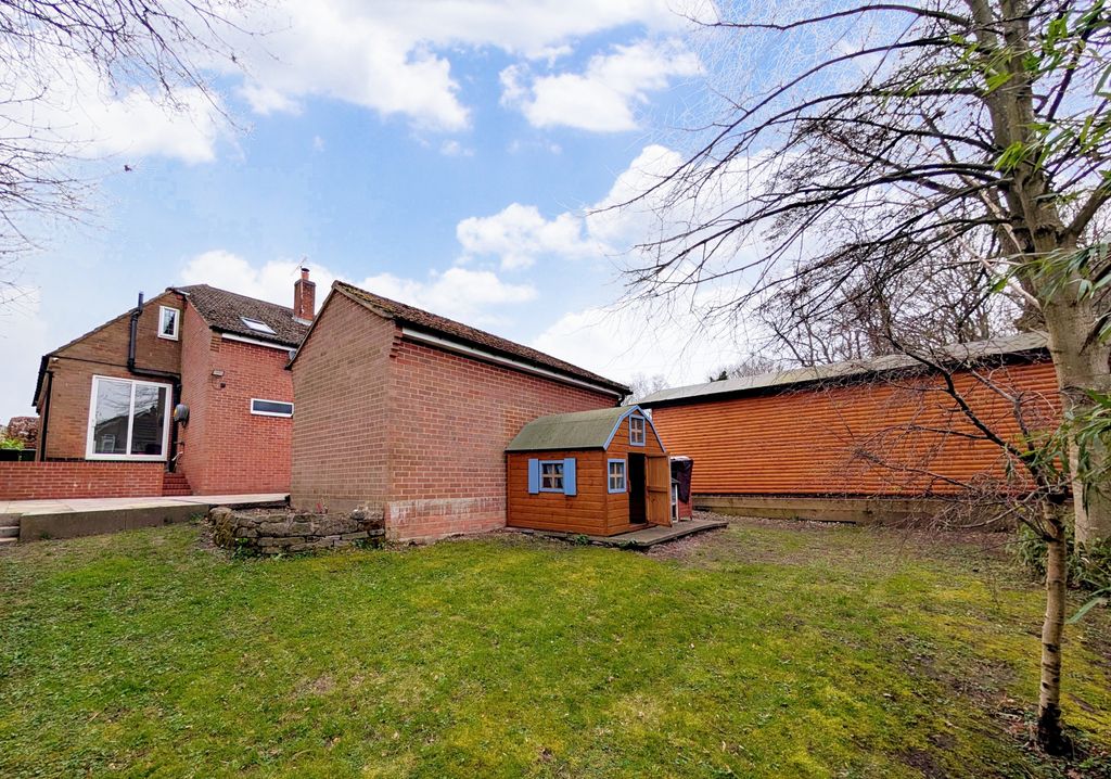 Additional image 16 of 4 bed property to rentRussell Gardens, Old Tupton, Chesterfield S42
