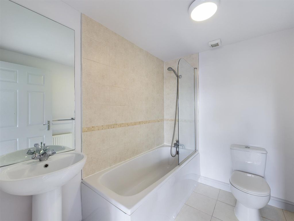 Additional image 8 of 3 bed flat to rentPentire Crescent, Newquay TR7