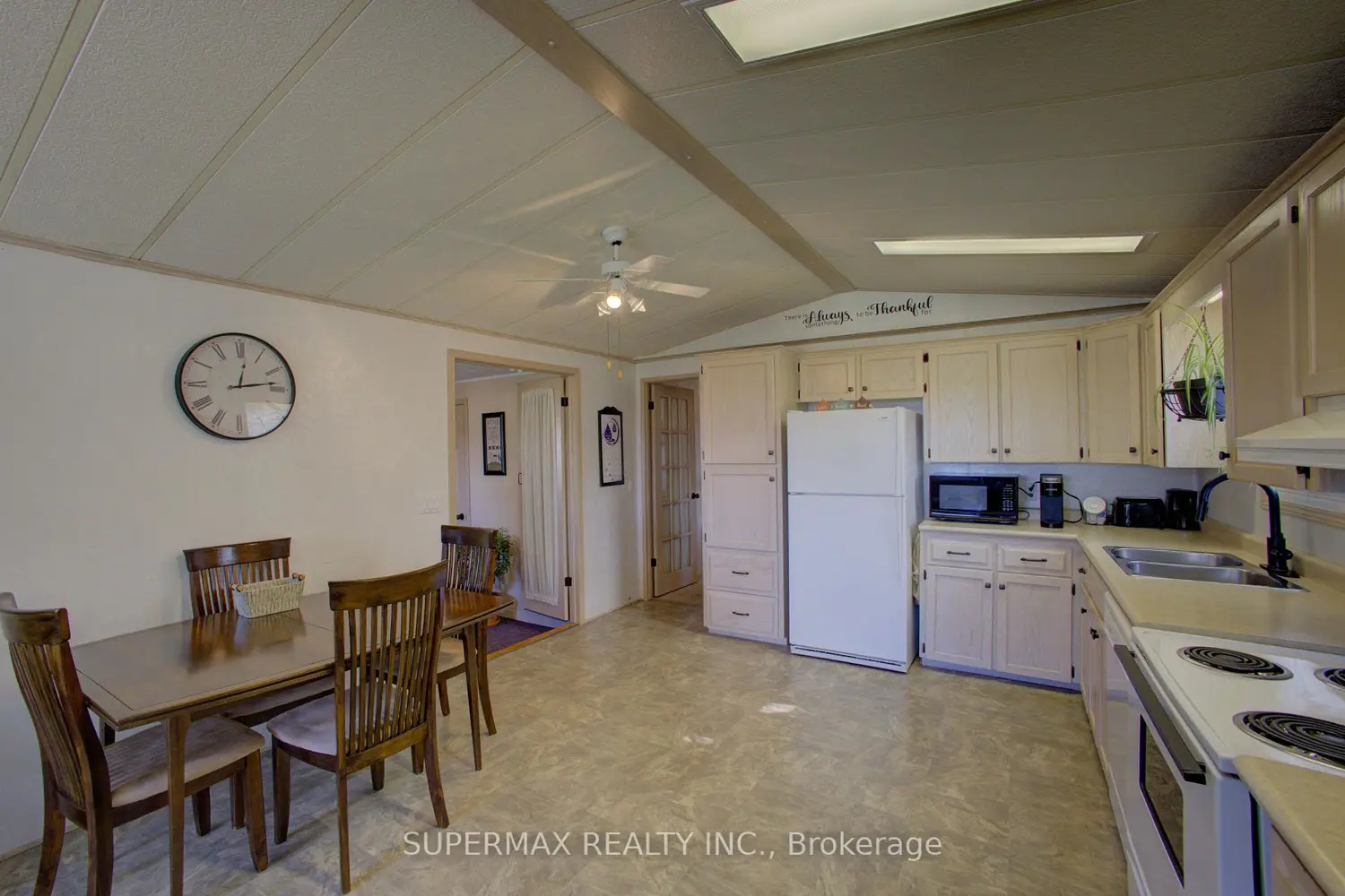 Additional image 5 of 302694 Douglas Street 50