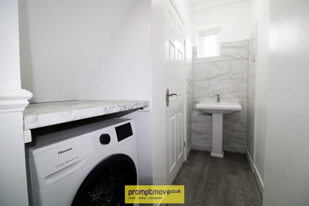 Additional image 11 of 6 bed property to rentStratford Road, Luton LU4