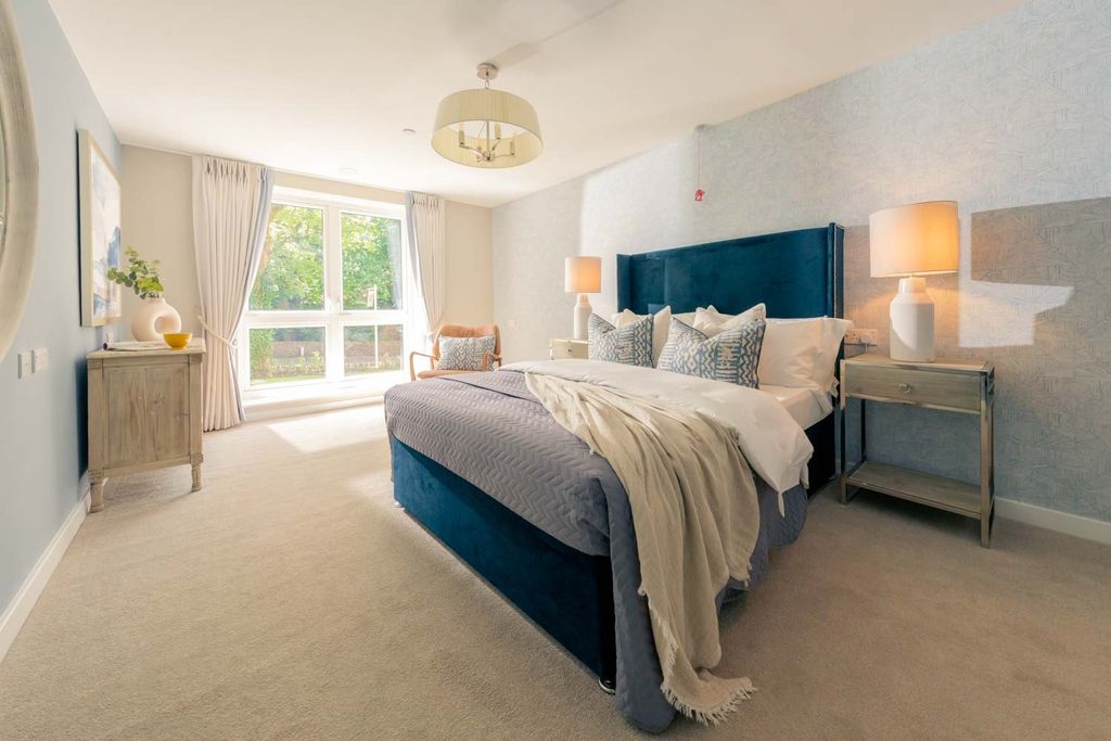 2 bed flat to rentMacclesfield SK10 photo 3