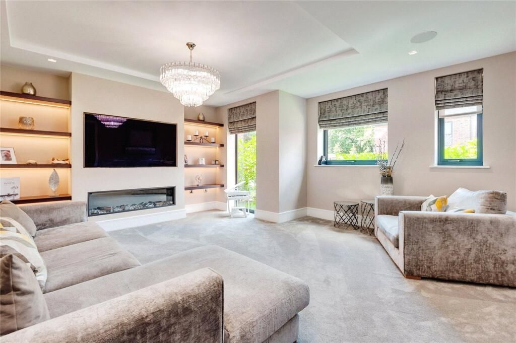 Additional image 4 of 4 bed detached house to rentRosegarth Place, Wilmslow SK9