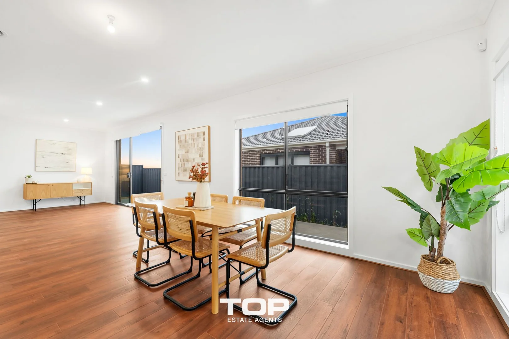 Additional image 22 of 32 Cavern Boulevard, Clyde North VIC 3978