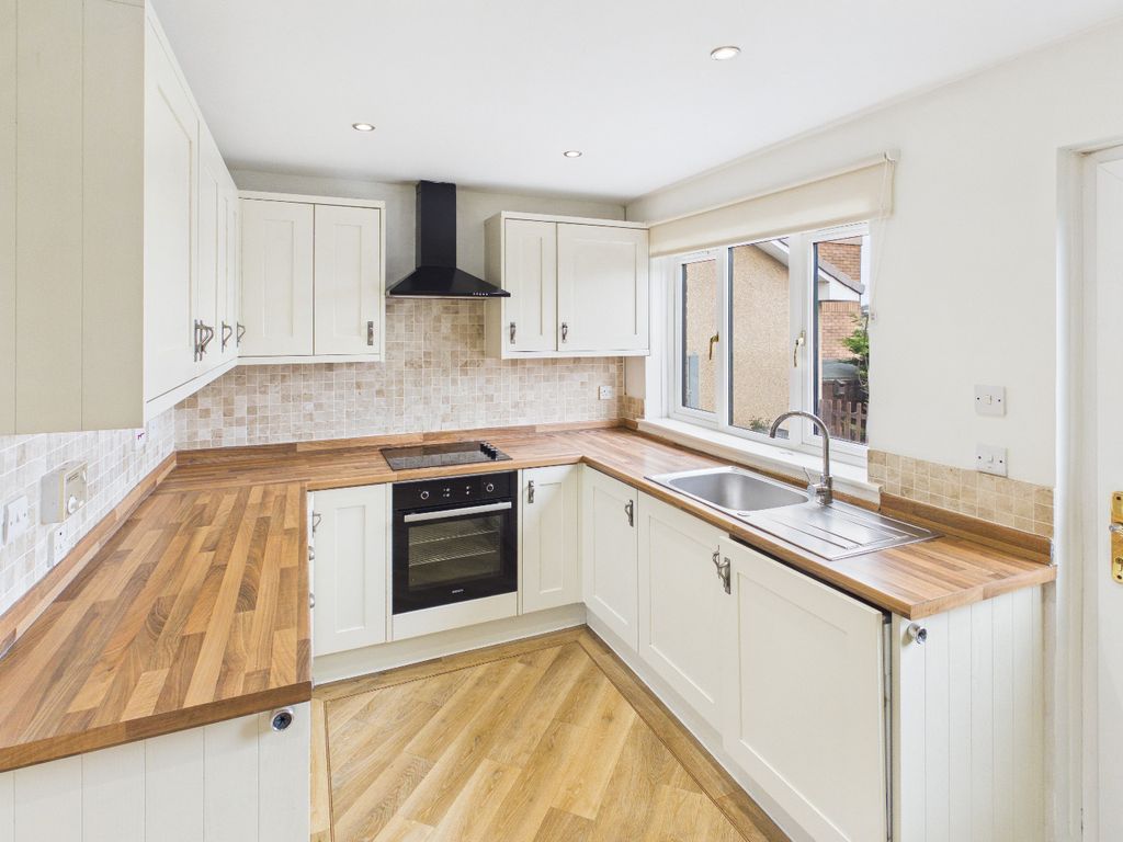 Additional image 6 of 2 bed semi-detached house to rentLoftus Road, Downfield, Dundee DD3