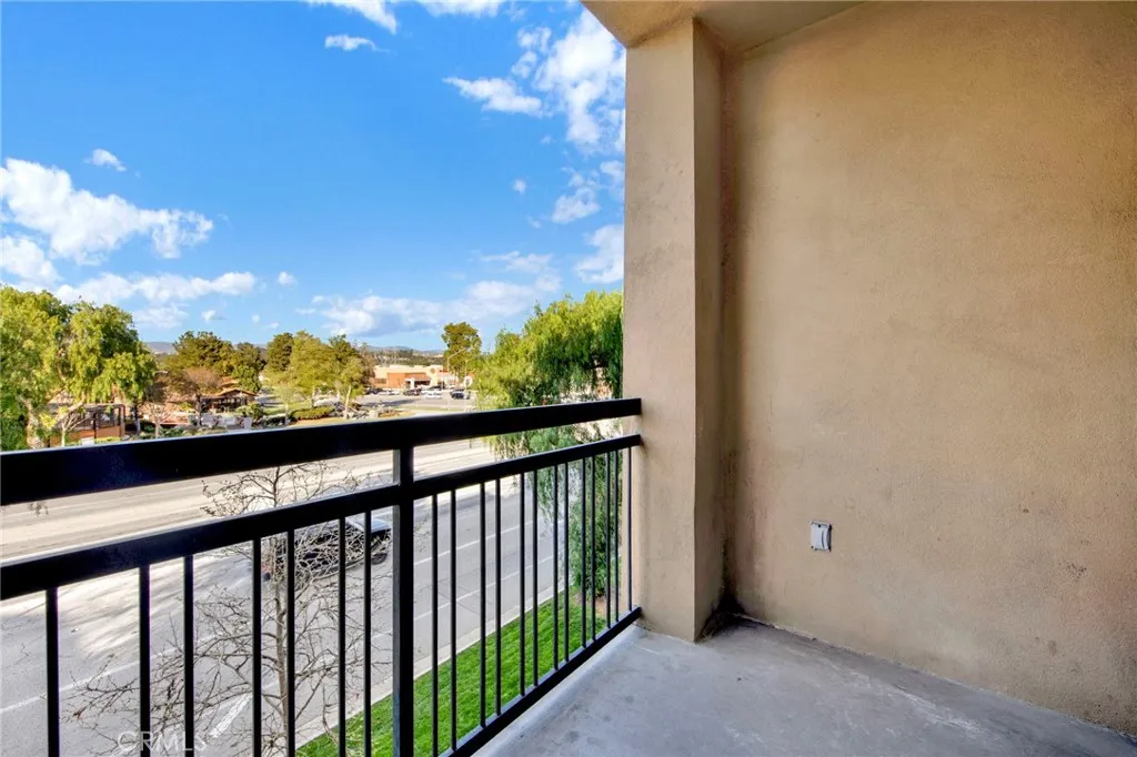 Additional image 60 of 24545 Town Center Dr Unit 5304, Valencia, CA 91355