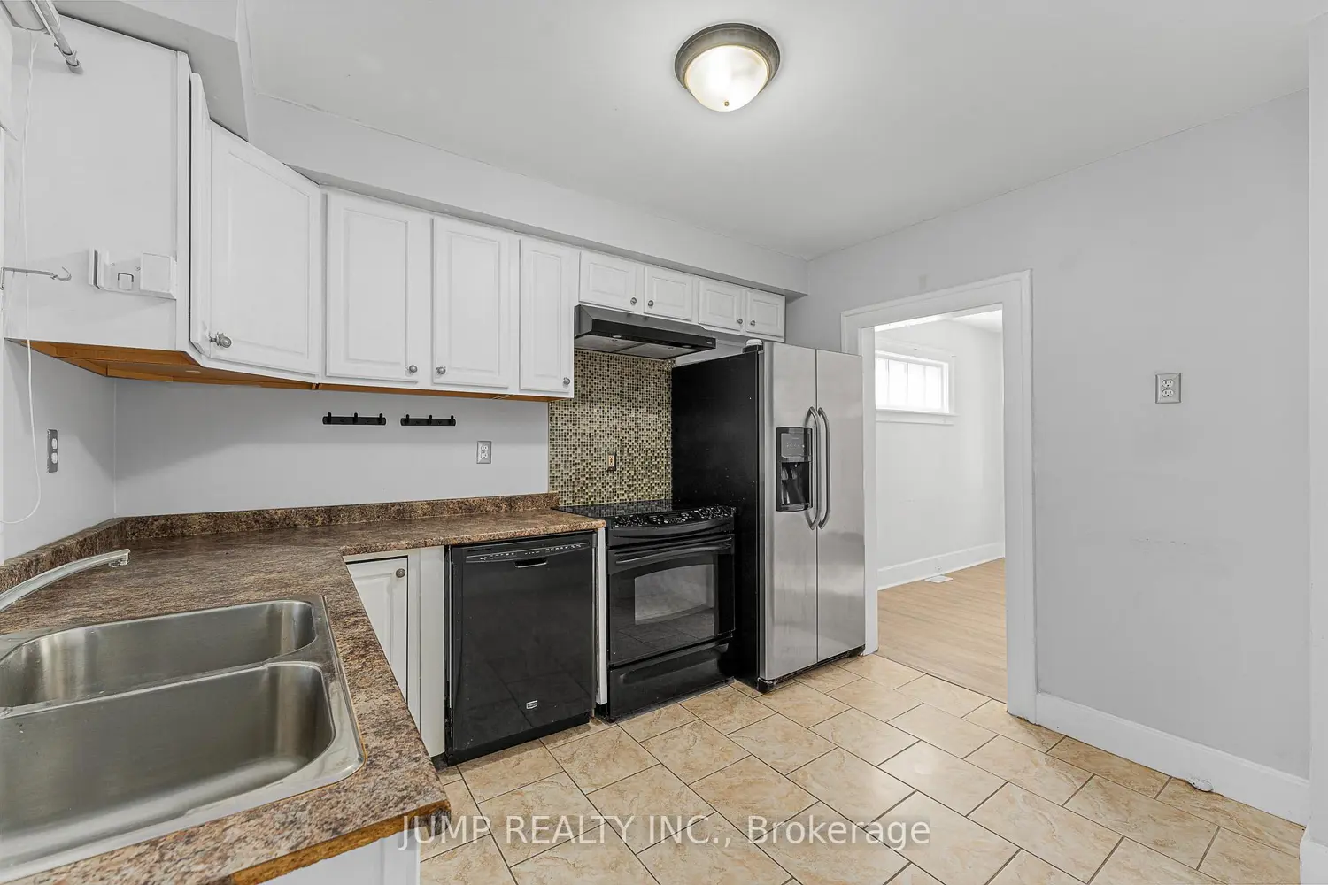 Additional image 11 of 842-844 Ellrose Avenue