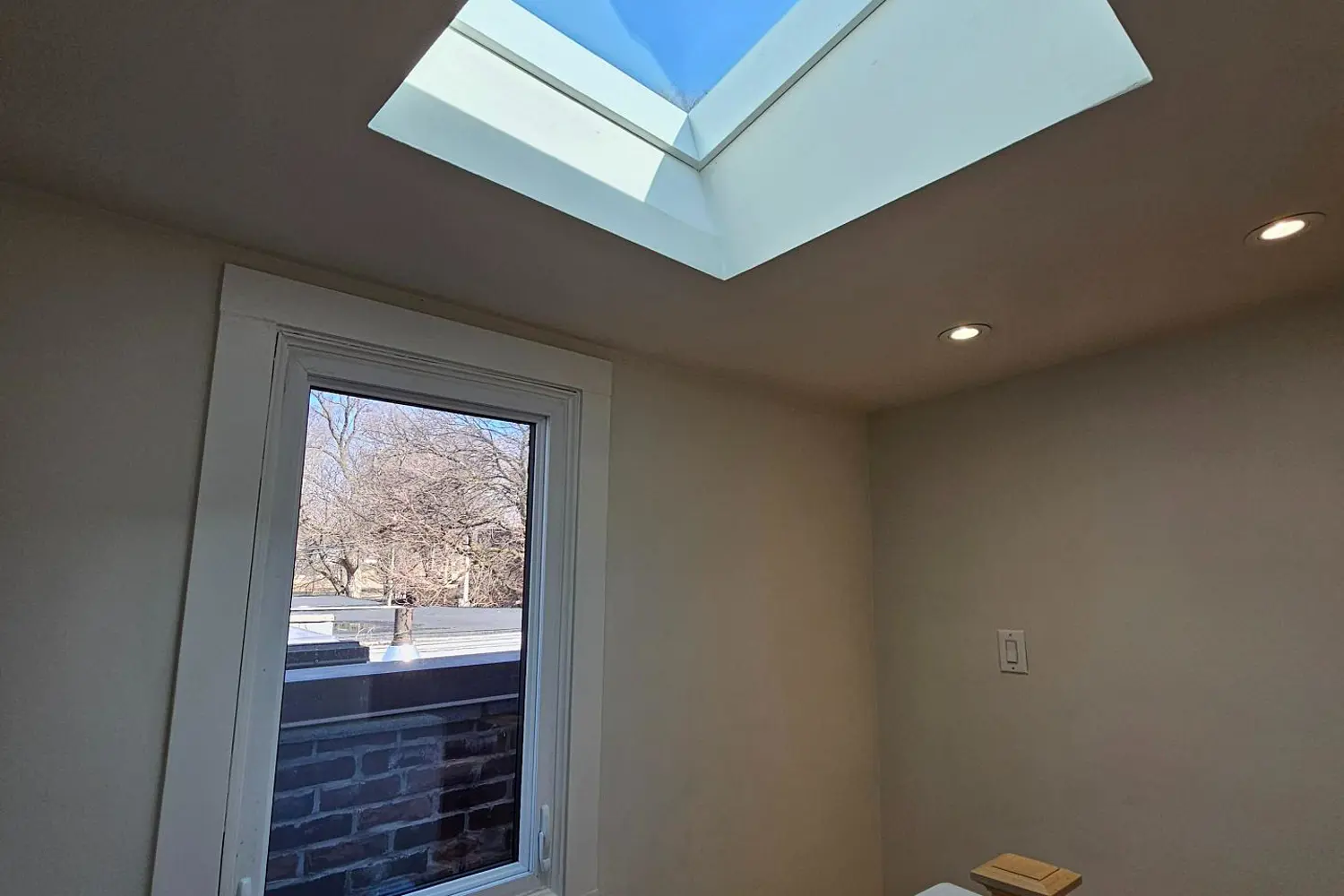 Additional image 9 of 647 Logan Avenue