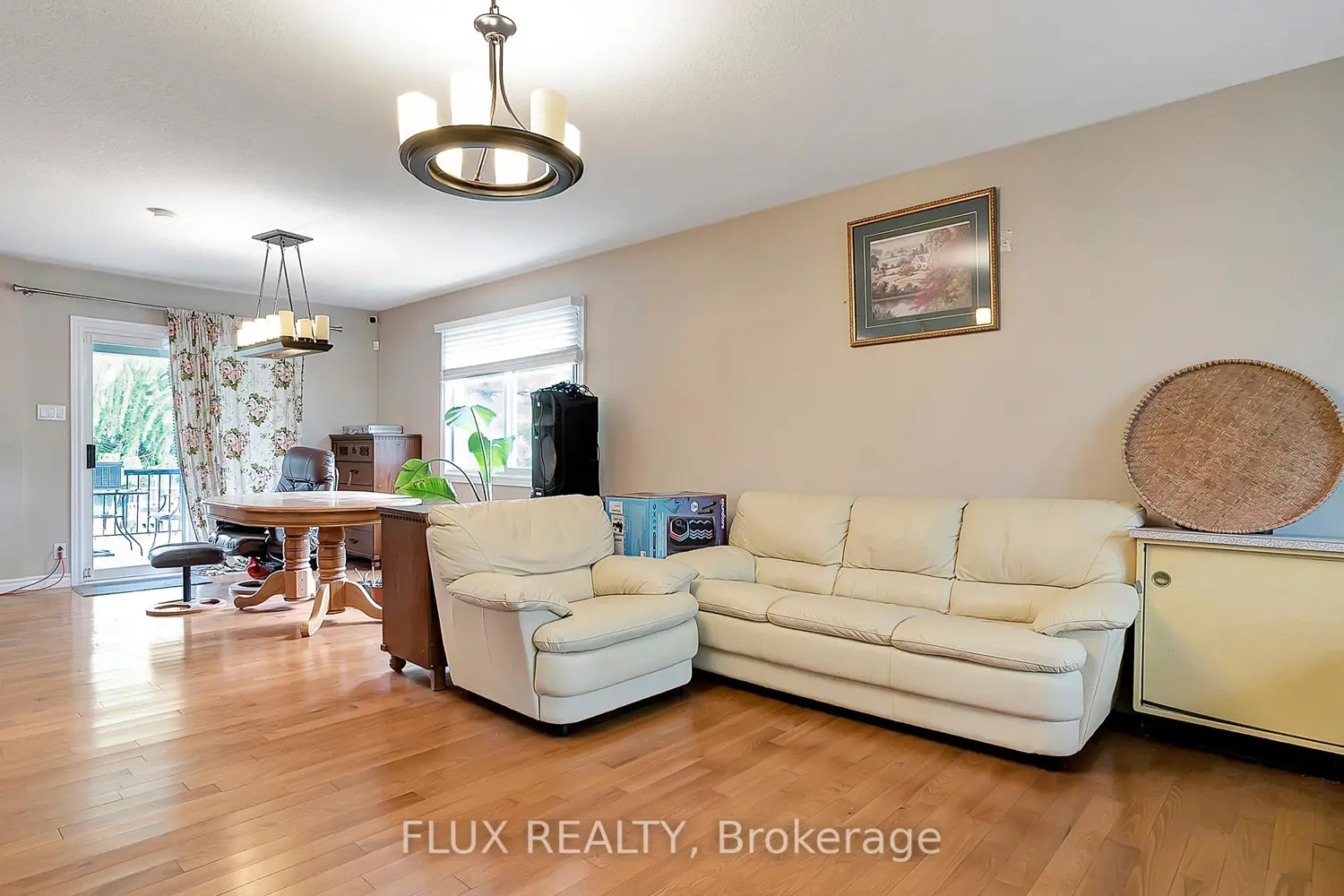 Additional image 3 of 1392 Doon Village Road