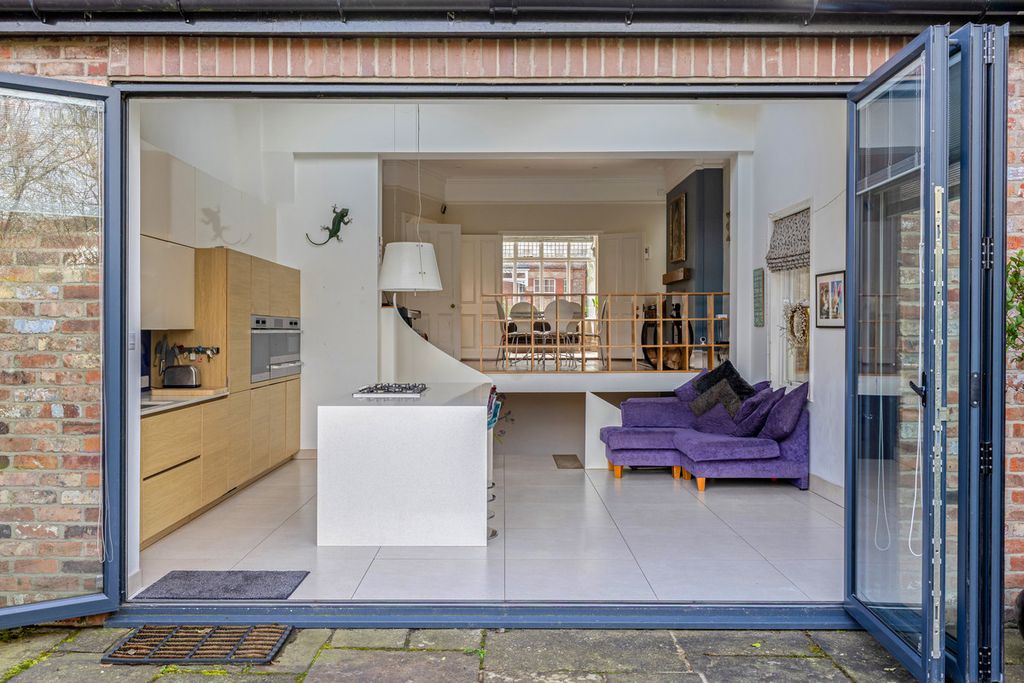 Additional image 25 of 5 bed semi-detached house to rentTrafford Road, Alderley Edge SK9