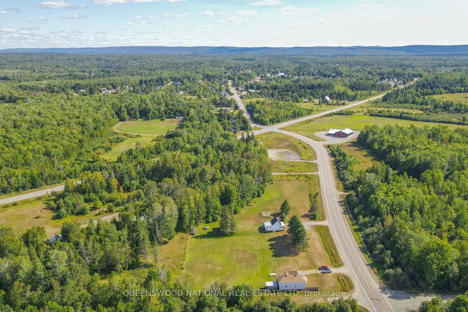 Additional image 6 of 84 Round Lake Road