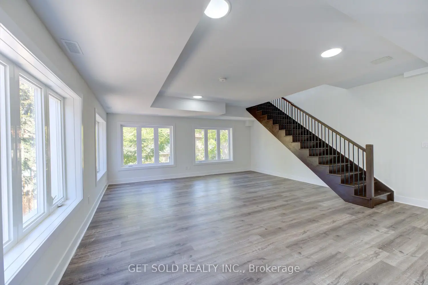 Additional image 10 of 6701 Thorold Stone Road 14