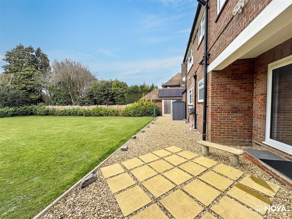 Additional image 33 of 4 bed detached house to rentOld Bedford Road, Luton LU2
