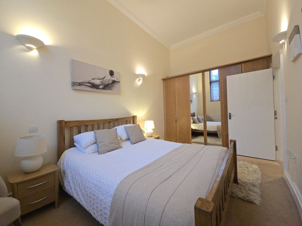 Additional image 10 of 2 bed flat to rentConvent Court, Windsor SL4