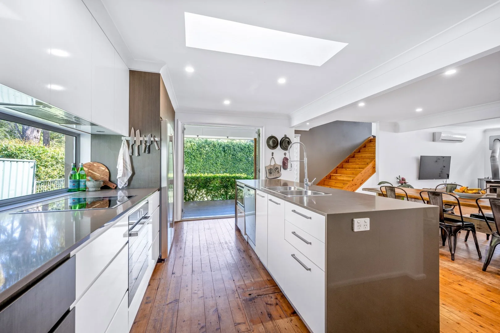 Additional image 2 of 10 Maitland Bay Drive, Killcare Heights NSW 2257