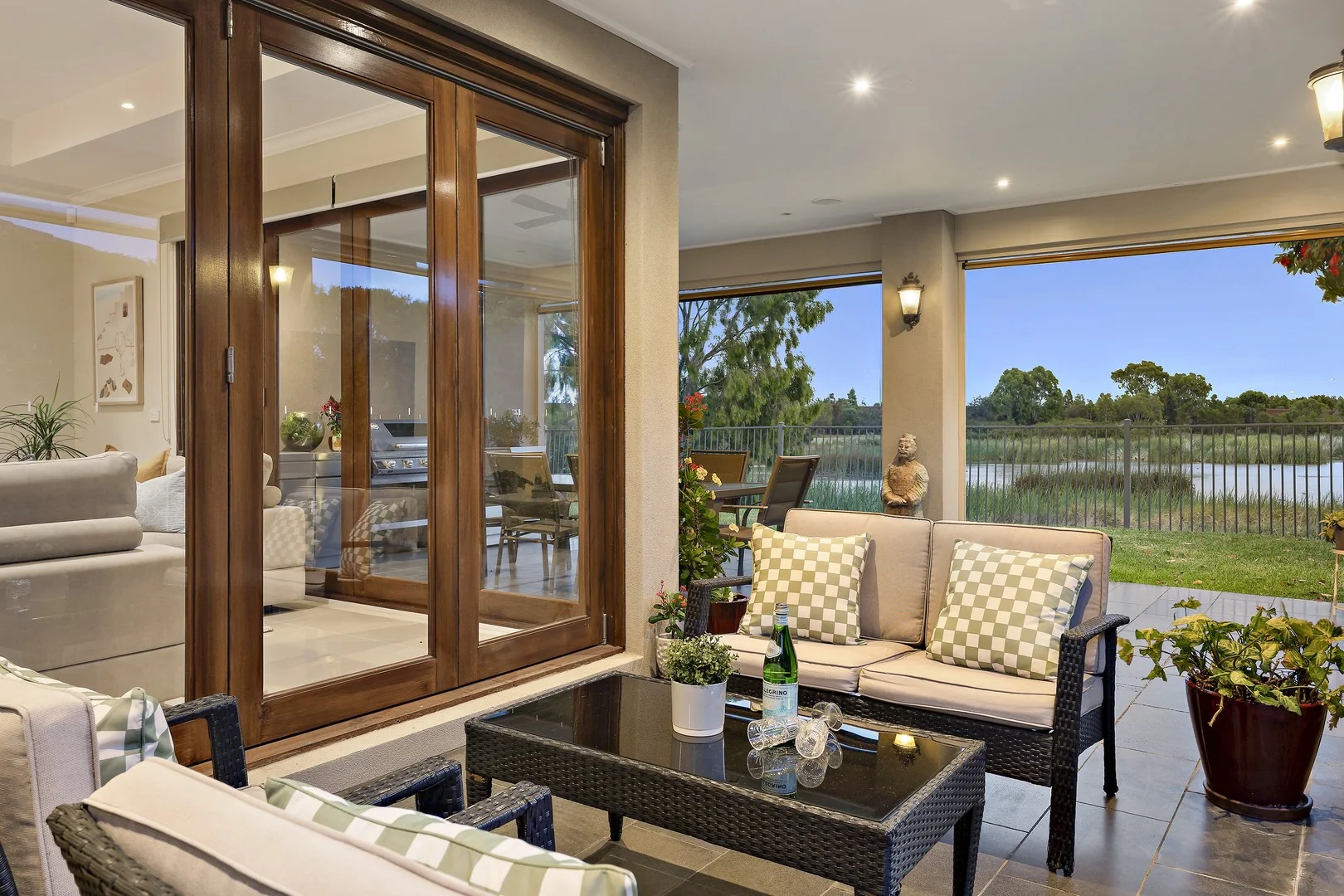 32 Portland Place, Waterways VIC 3195