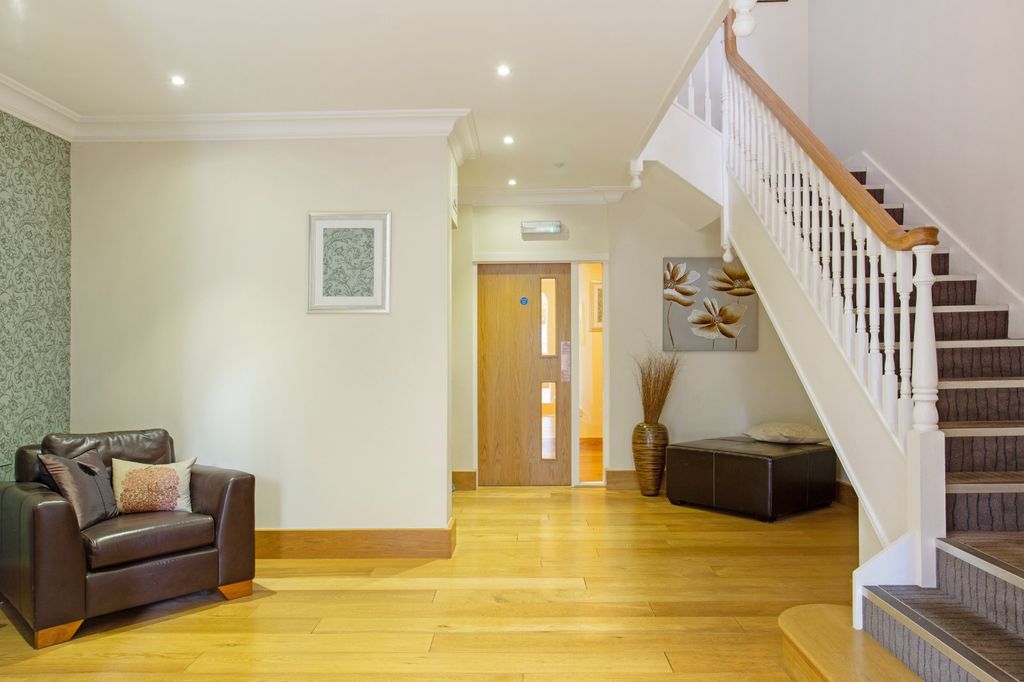 Additional image 7 of 3 bed flat to rentRosewood, Burleigh Road, Ascot, Berkshire SL5