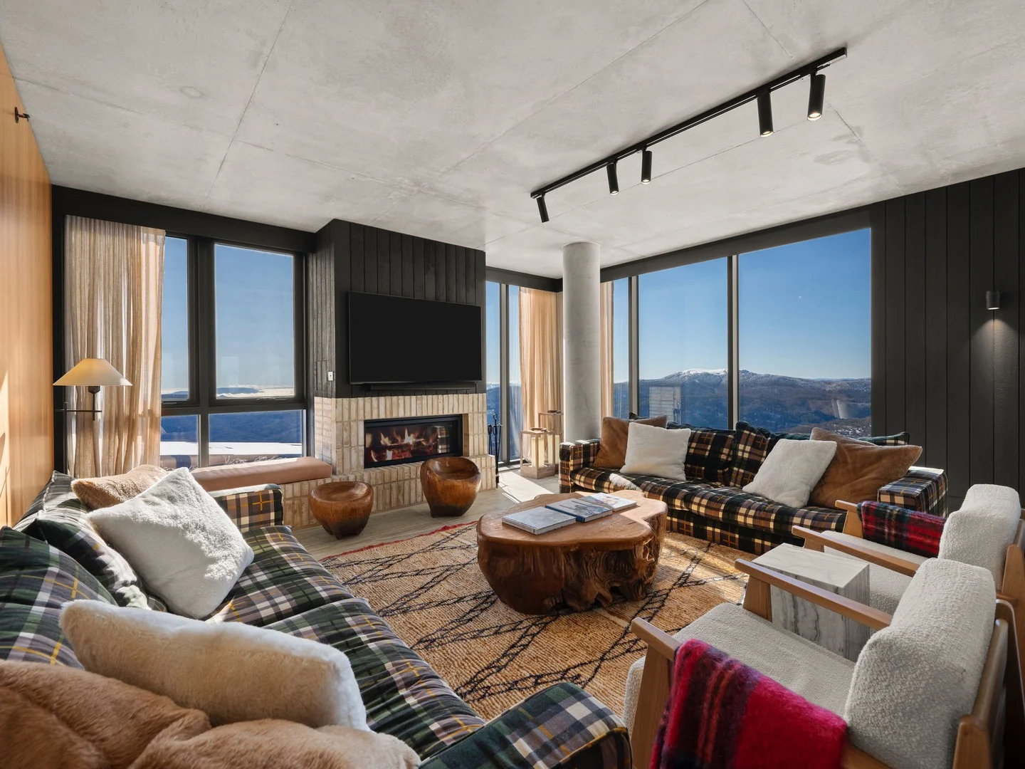 Additional image 2 of The Penthouse/39 Summit Road, Mount Buller VIC 3723