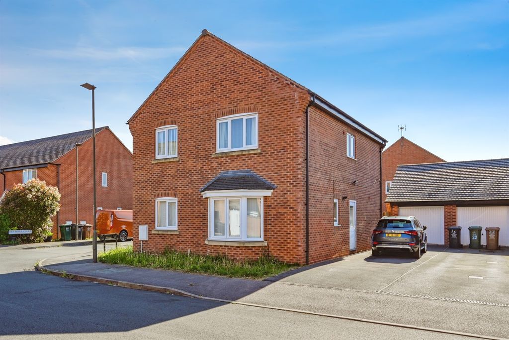 Additional image 3 of 5 bed property to rentDewberry Court, Derby DE24