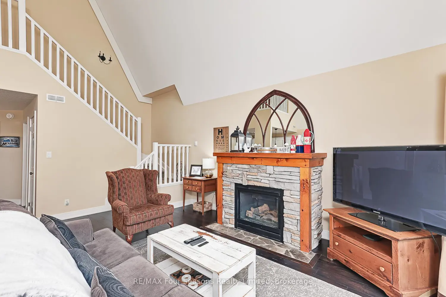 Additional image 11 of 170 Snowbridge Way 225