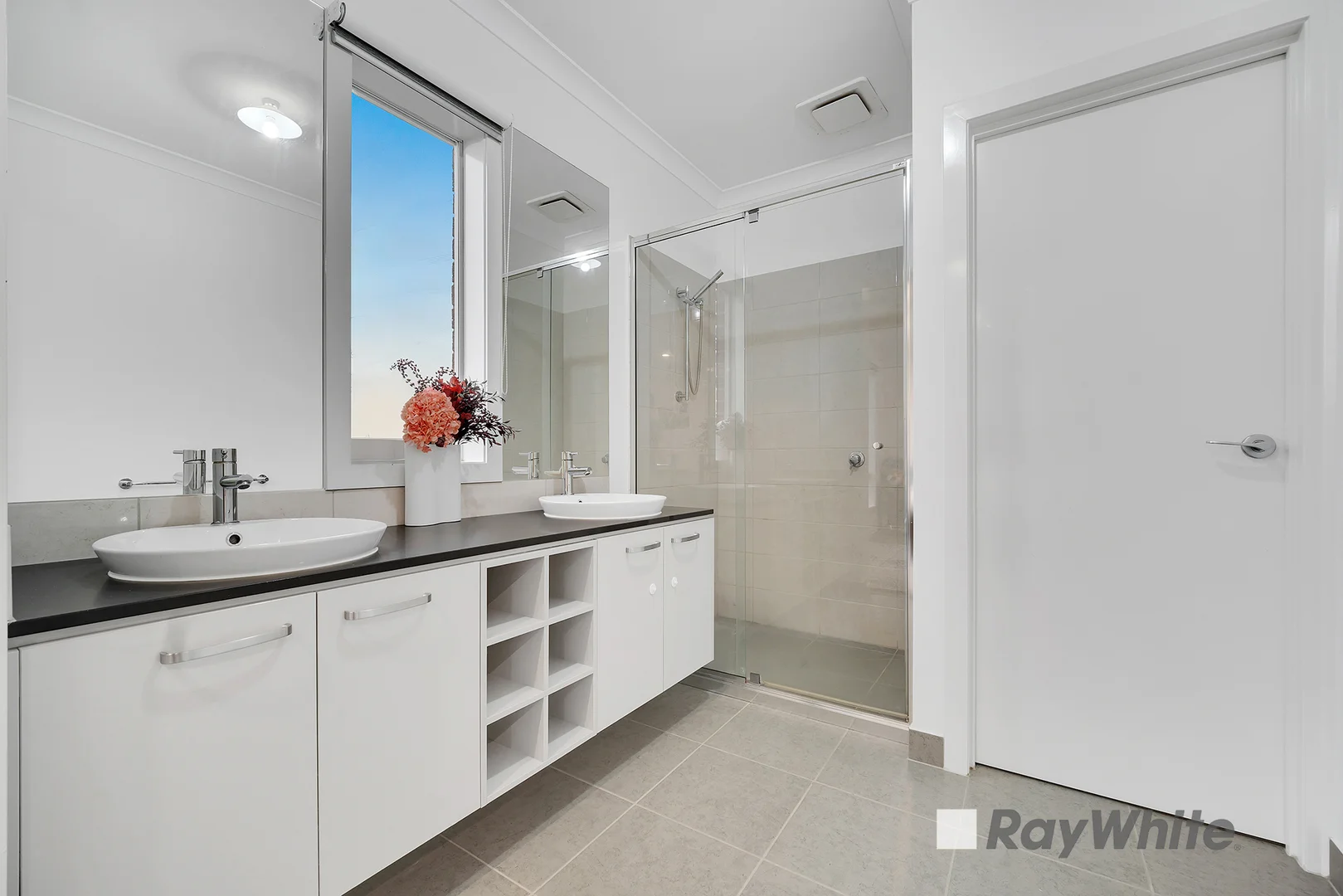 Additional image 15 of 91 Yeungroon Boulevard, Clyde North VIC 3978