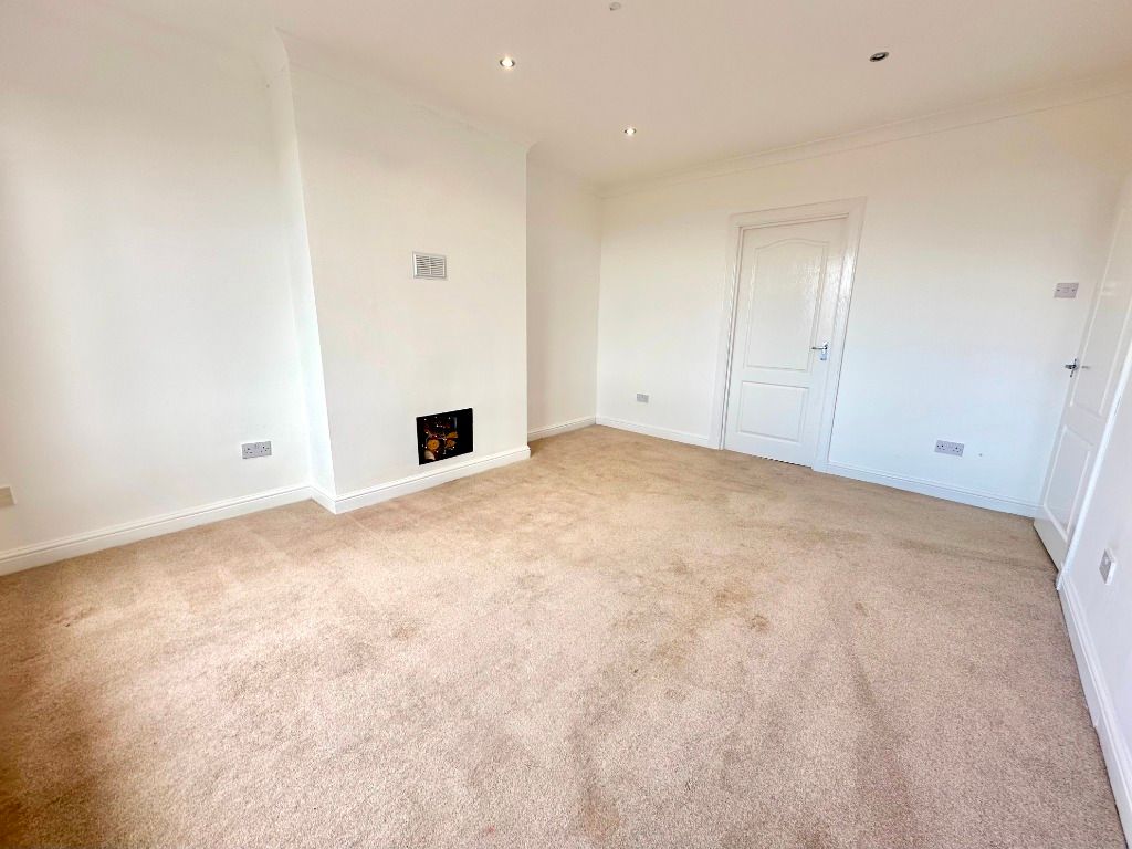 Additional image 3 of 2 bed flat to rentMace Road, Knightswood, Glasgow G13