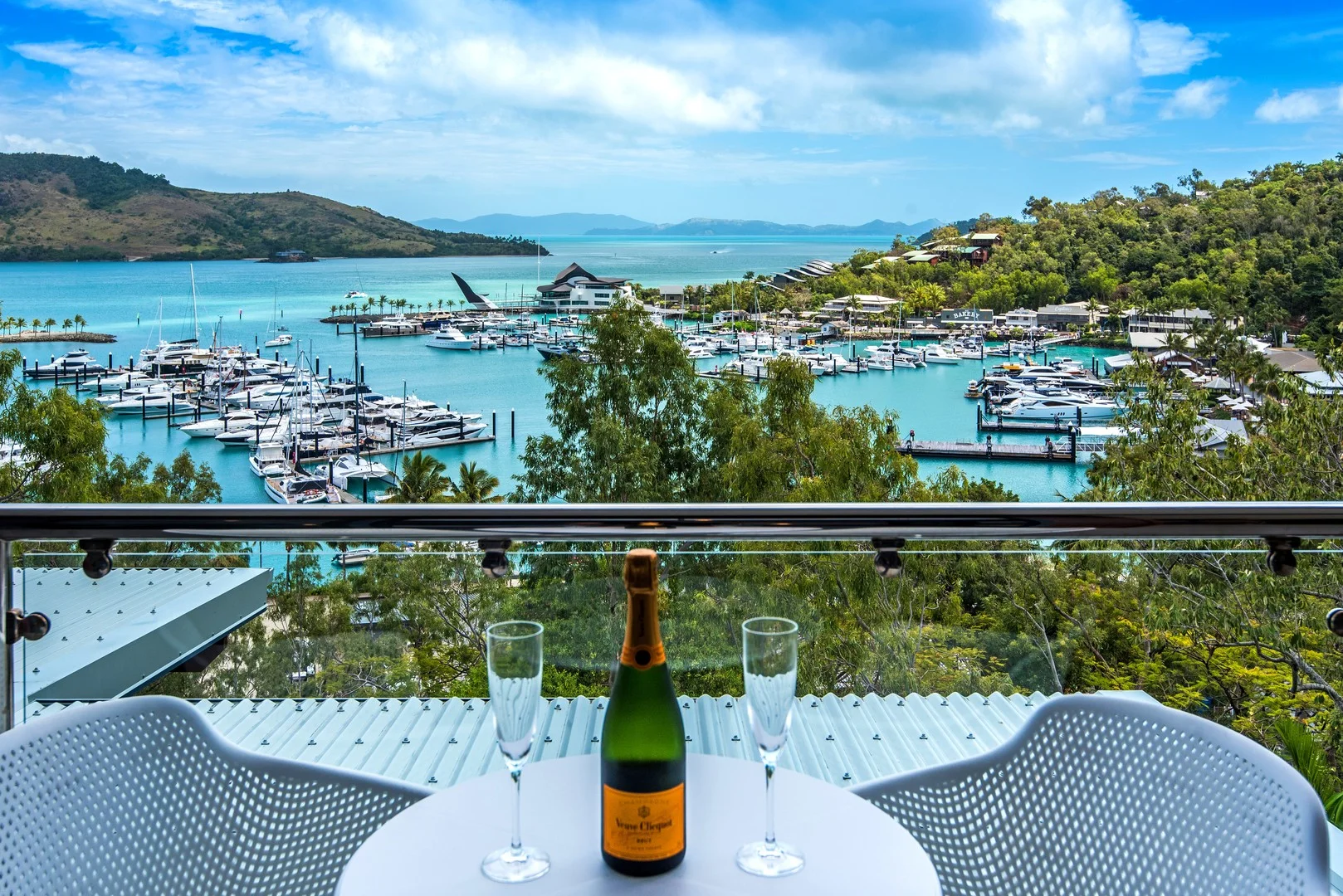 Kingfisher/6 Marina Drive, Hamilton Island QLD 4803