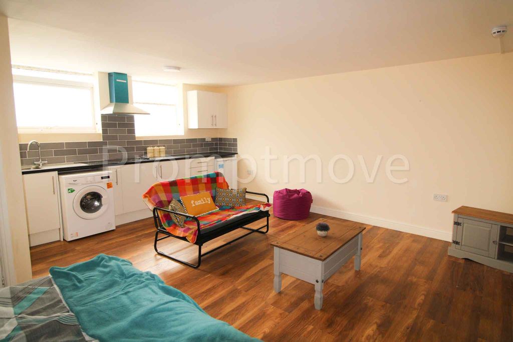 Additional image 14 of 7 bed shared accommodation to rentGrange Avenue, Leagrave, Luton LU4