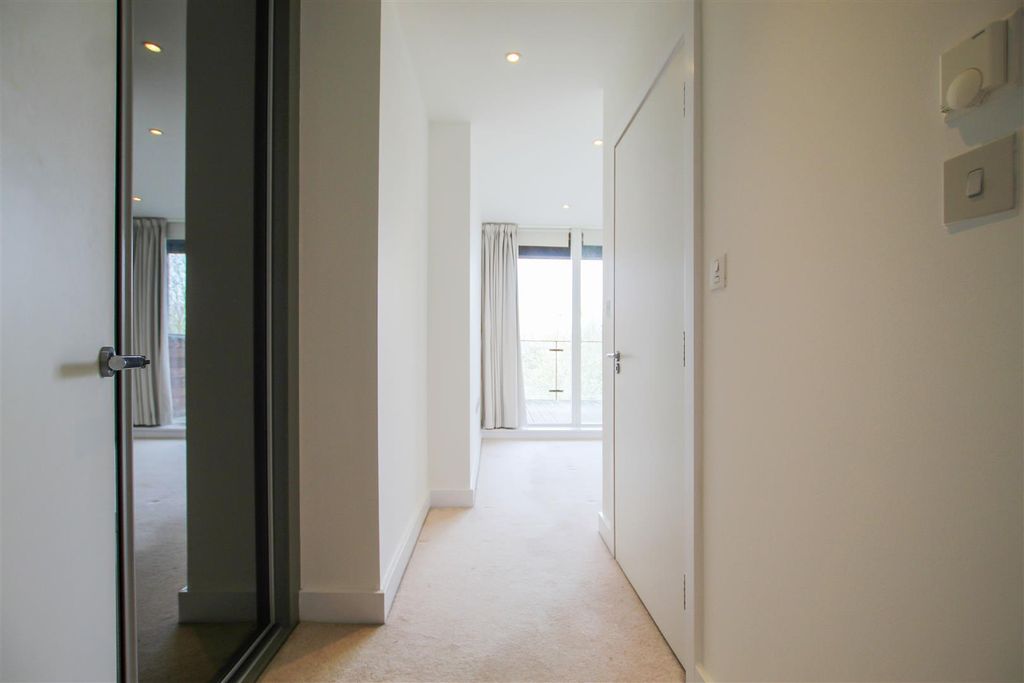 Additional image 4 of 2 bed flat to rentThe Copper Building, Kingfisher Way, Cambridge CB2