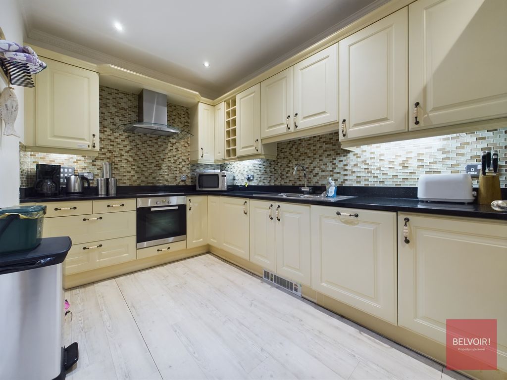 Additional image 17 of 3 bed flat to rentLangland Bay Manor, Langland, Swansea SA3